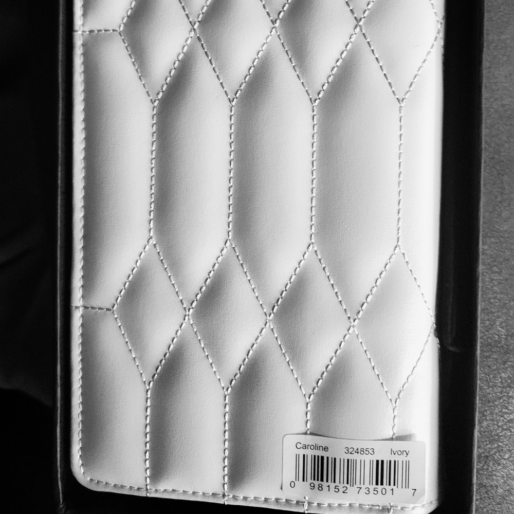NEW in box Wolf Jewelry Case